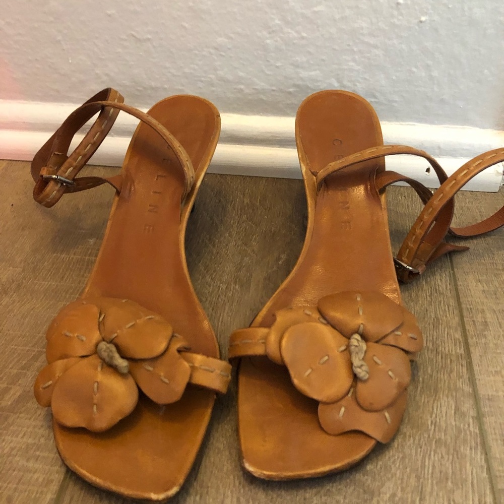 Celine brown kitten heels with a ankle strap!